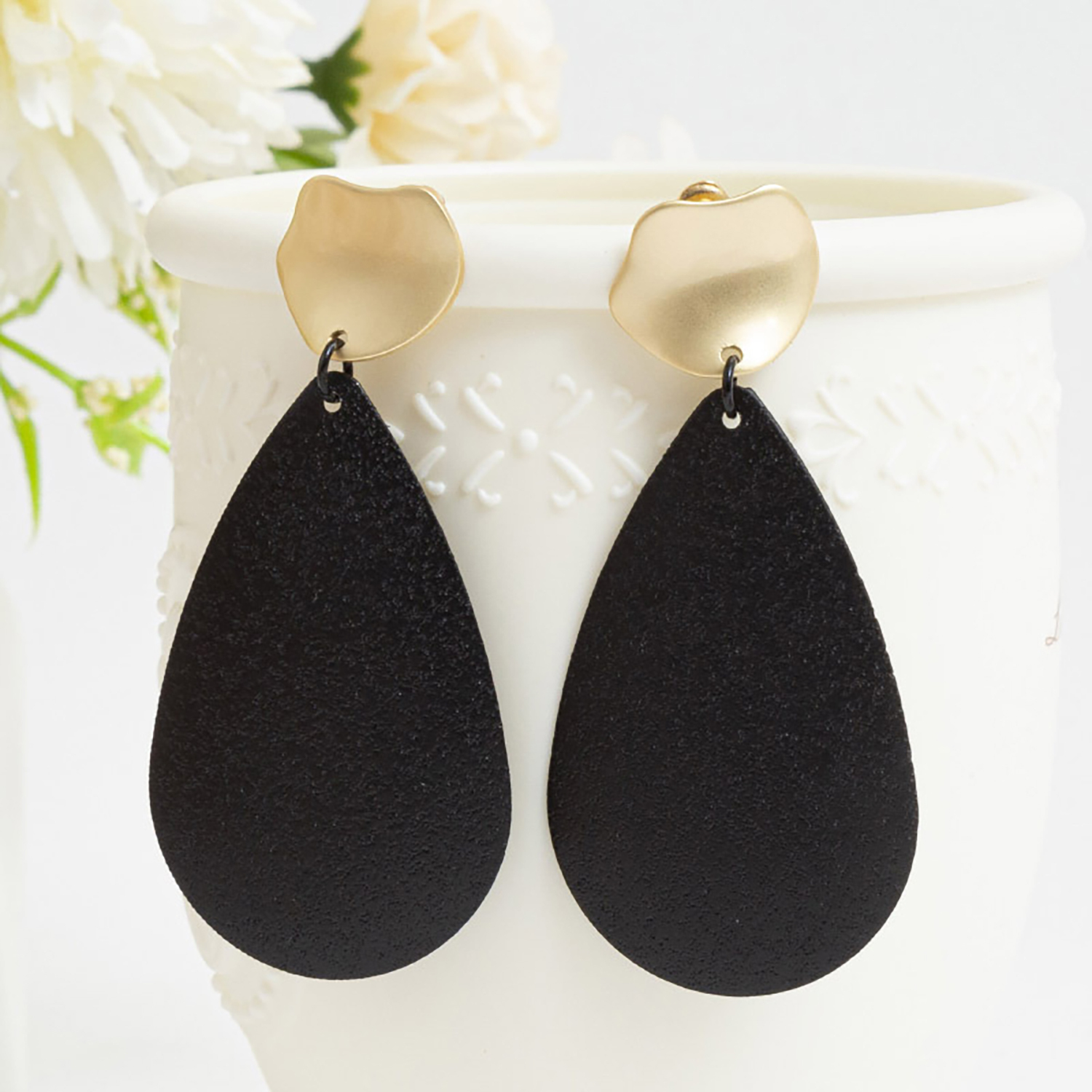 Exaggeration earrings long water drop shape personality black earring