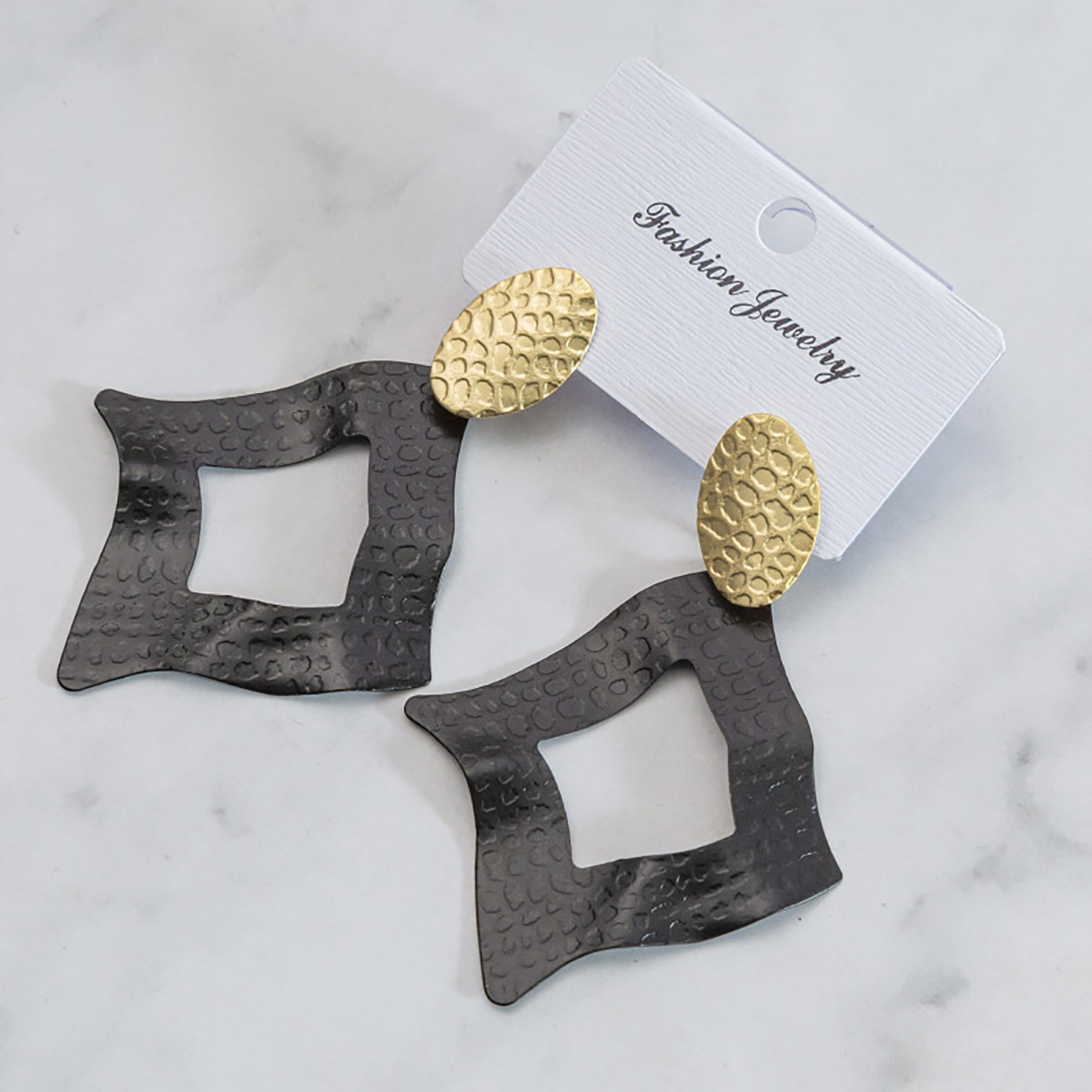 Geometric earrings with irregular hollow earrings