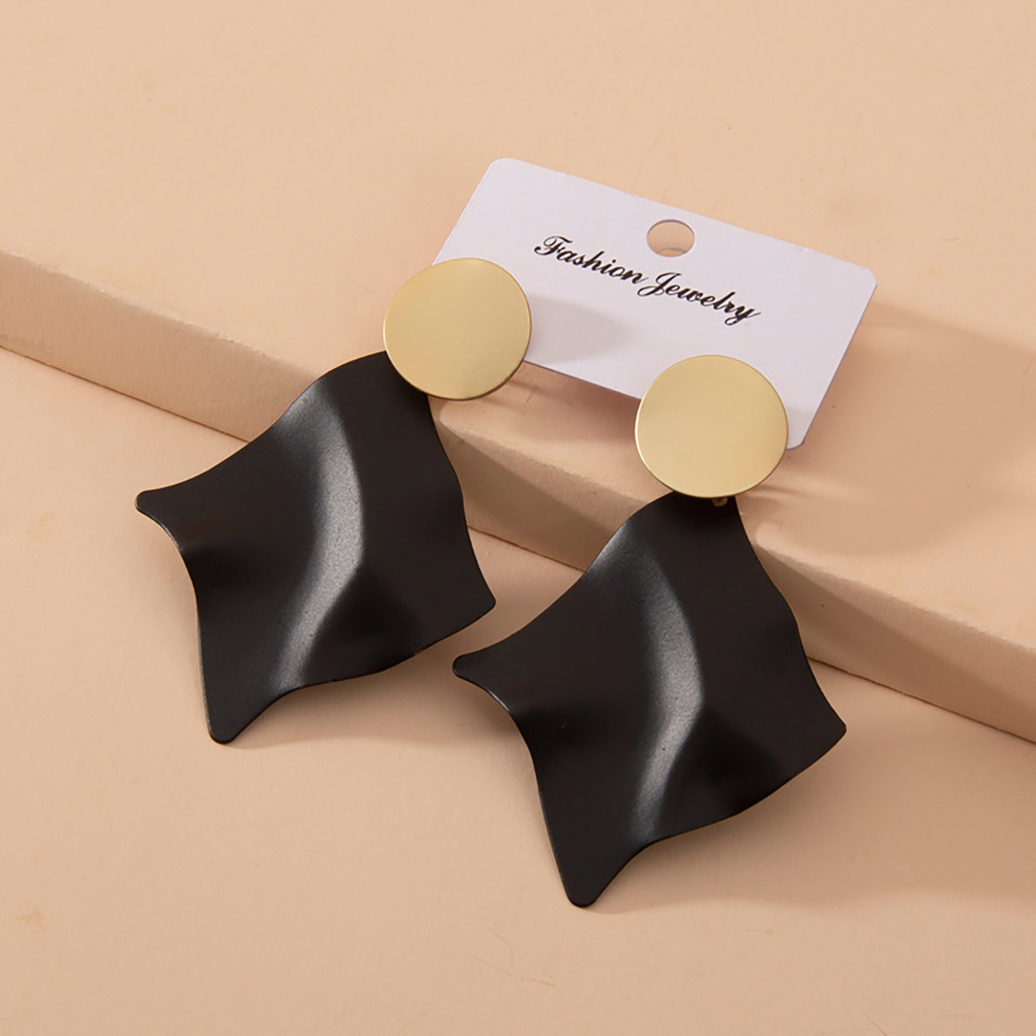 Geometric vintage earrings with black gold drop earrings