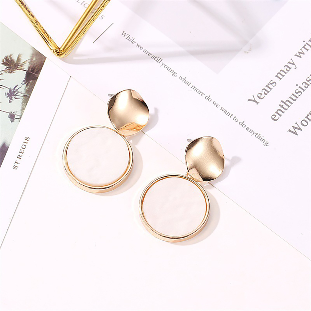Simple geometry love earring personality hollow round piece metal pendant girl heart earring