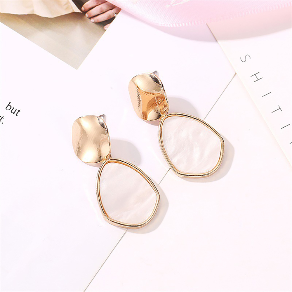 Simple geometry love earring personality hollow round piece metal pendant girl heart earring