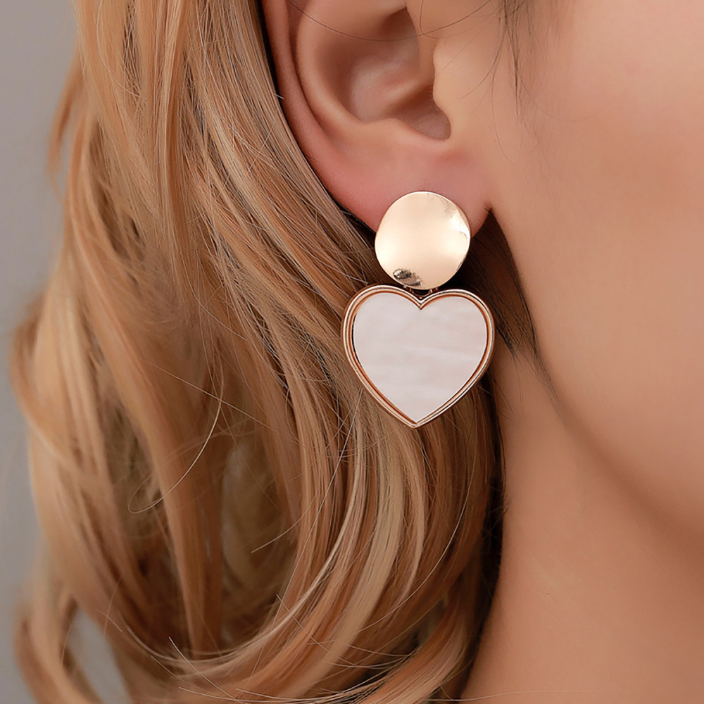 Simple geometry love earring personality hollow round piece metal pendant girl heart earring