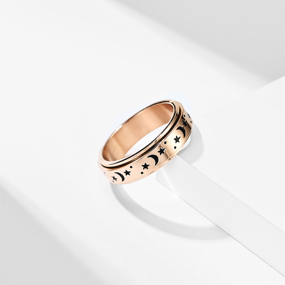 The stars and the moon can be rotated titanium steel ring ring romantic proposal men and women bracelet