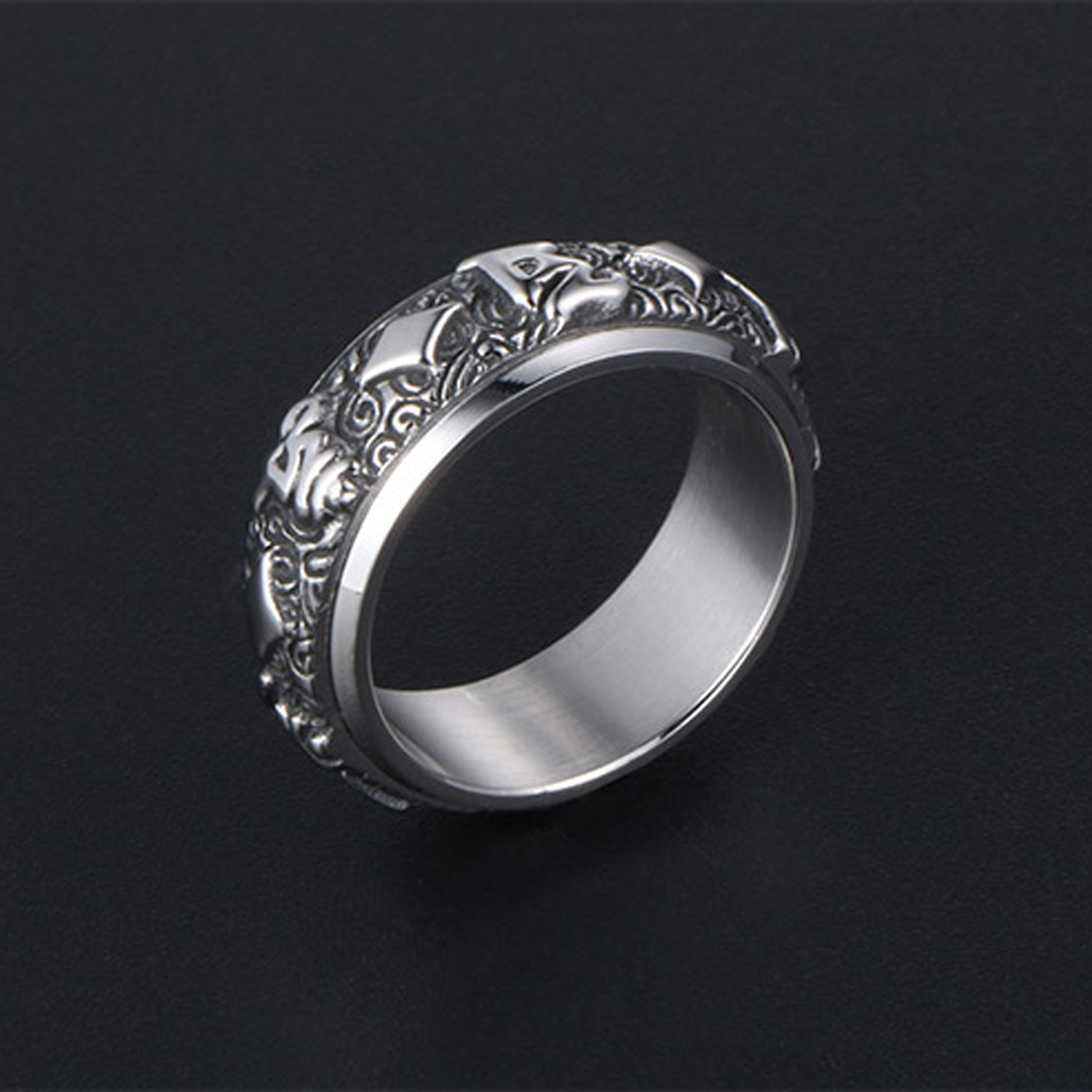 Titanium steel big Ming mantra six words true words turn the ring fashionable man personality ring