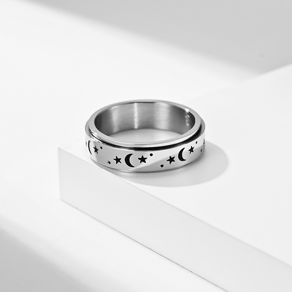 The stars and the moon can be rotated titanium steel ring ring romantic proposal men and women bracelet