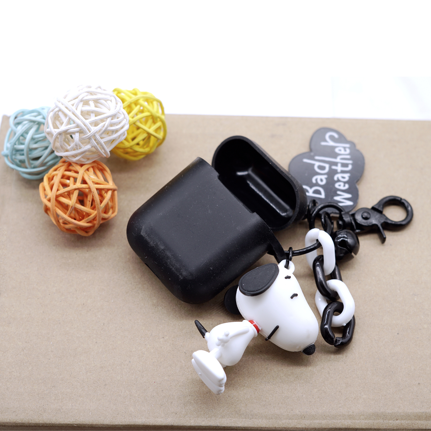 Snoopy Charlie Airpods2 Protective Case Loving Anti-Loss Wireless Ear Case Key Ring