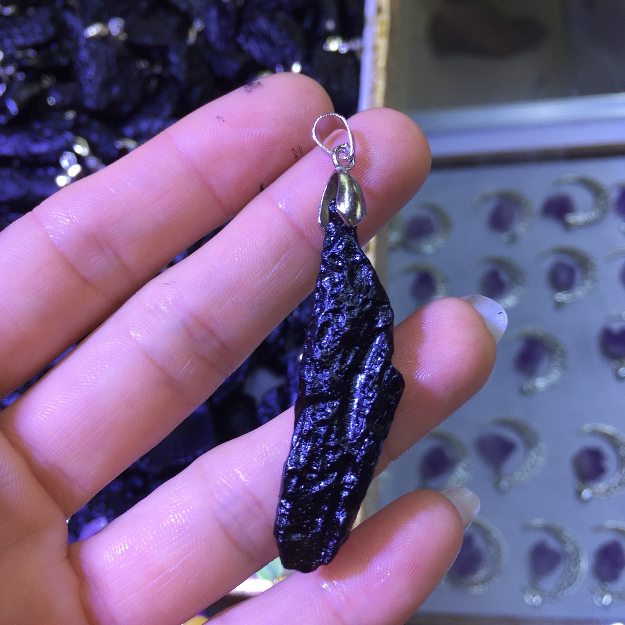 Natural amethyst, natural meteor stone pendant necklace, suitable for any occasion