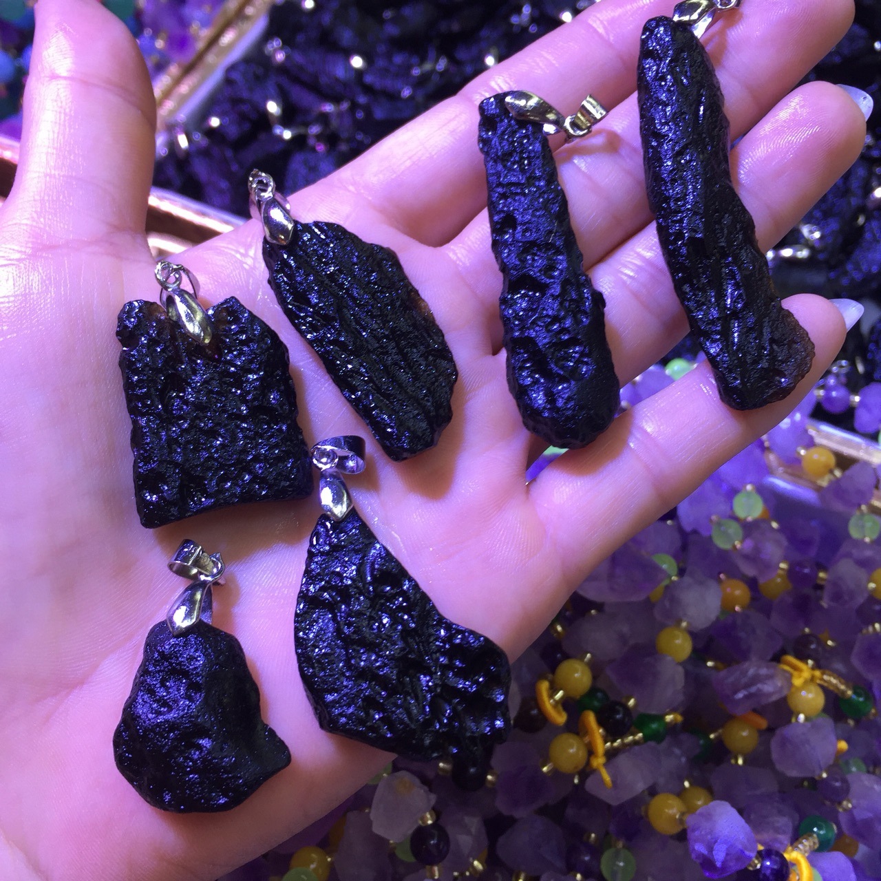 Natural amethyst, natural meteor stone pendant necklace, suitable for any occasion