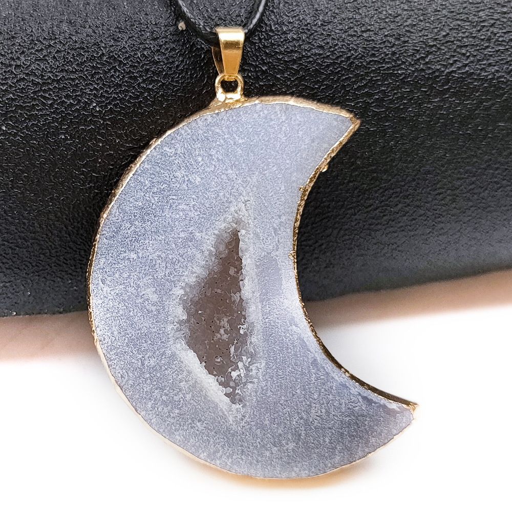 Handmade Craved Druzy Agate Cave Pendant Necklace Heart Star Moon Pendant Jewelry