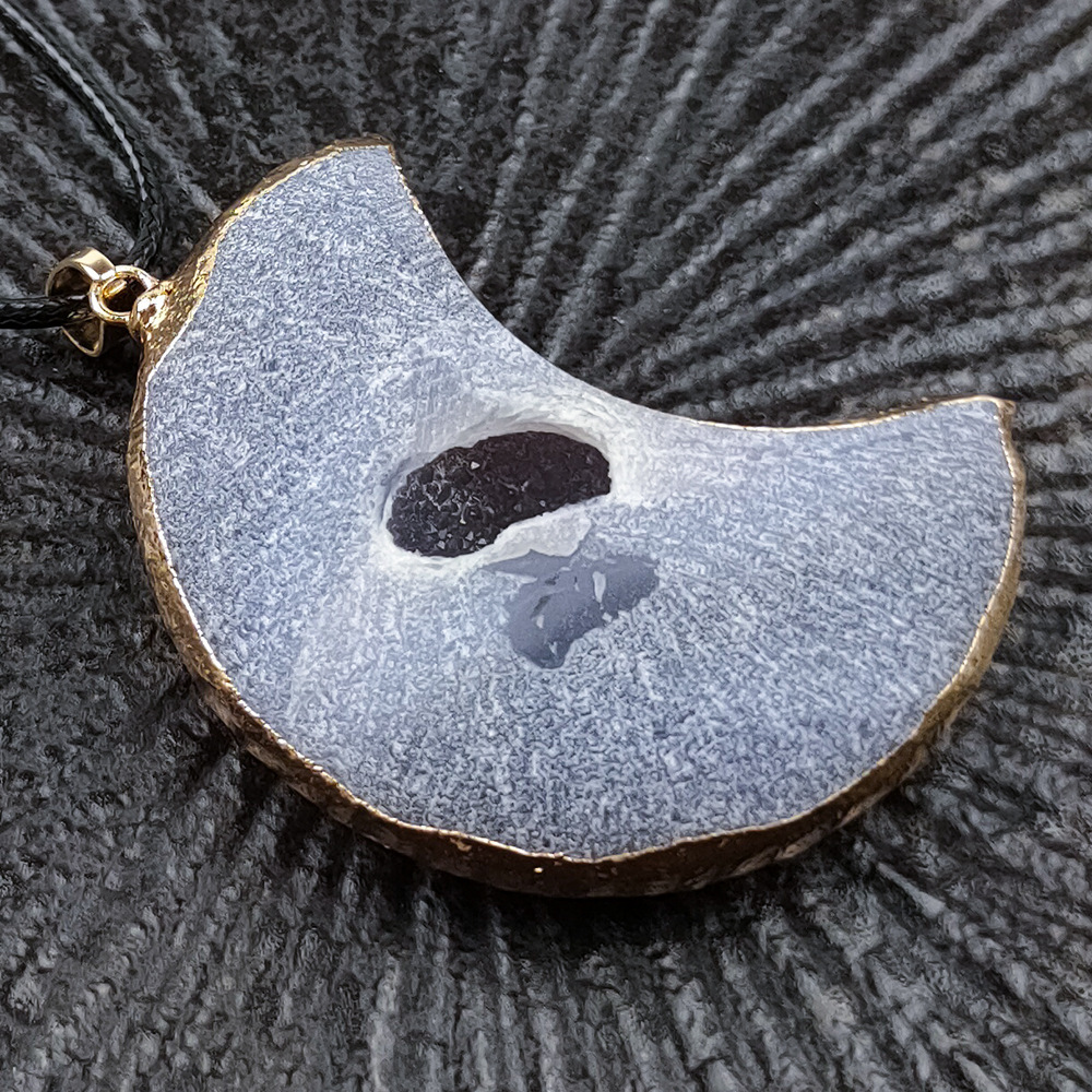 Handmade Craved Druzy Agate Cave Pendant Necklace Heart Star Moon Pendant Jewelry