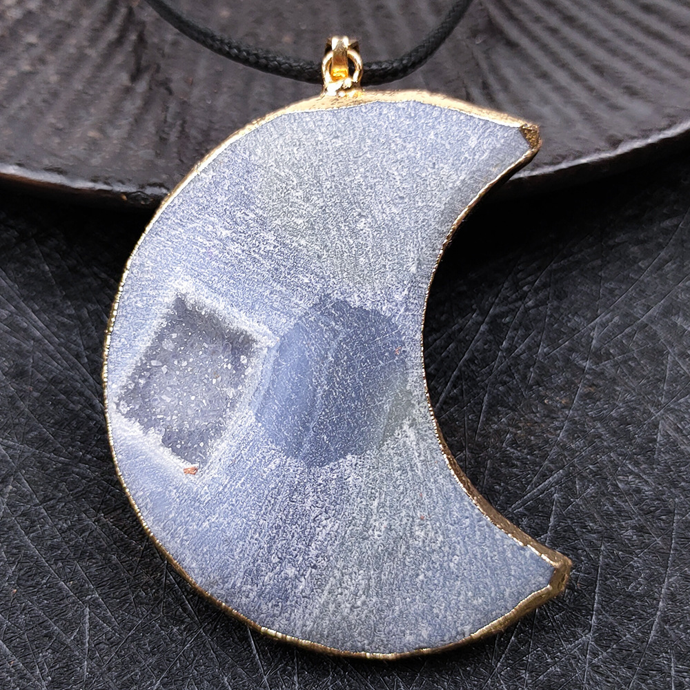 Handmade Craved Druzy Agate Cave Pendant Necklace Heart Star Moon Pendant Jewelry