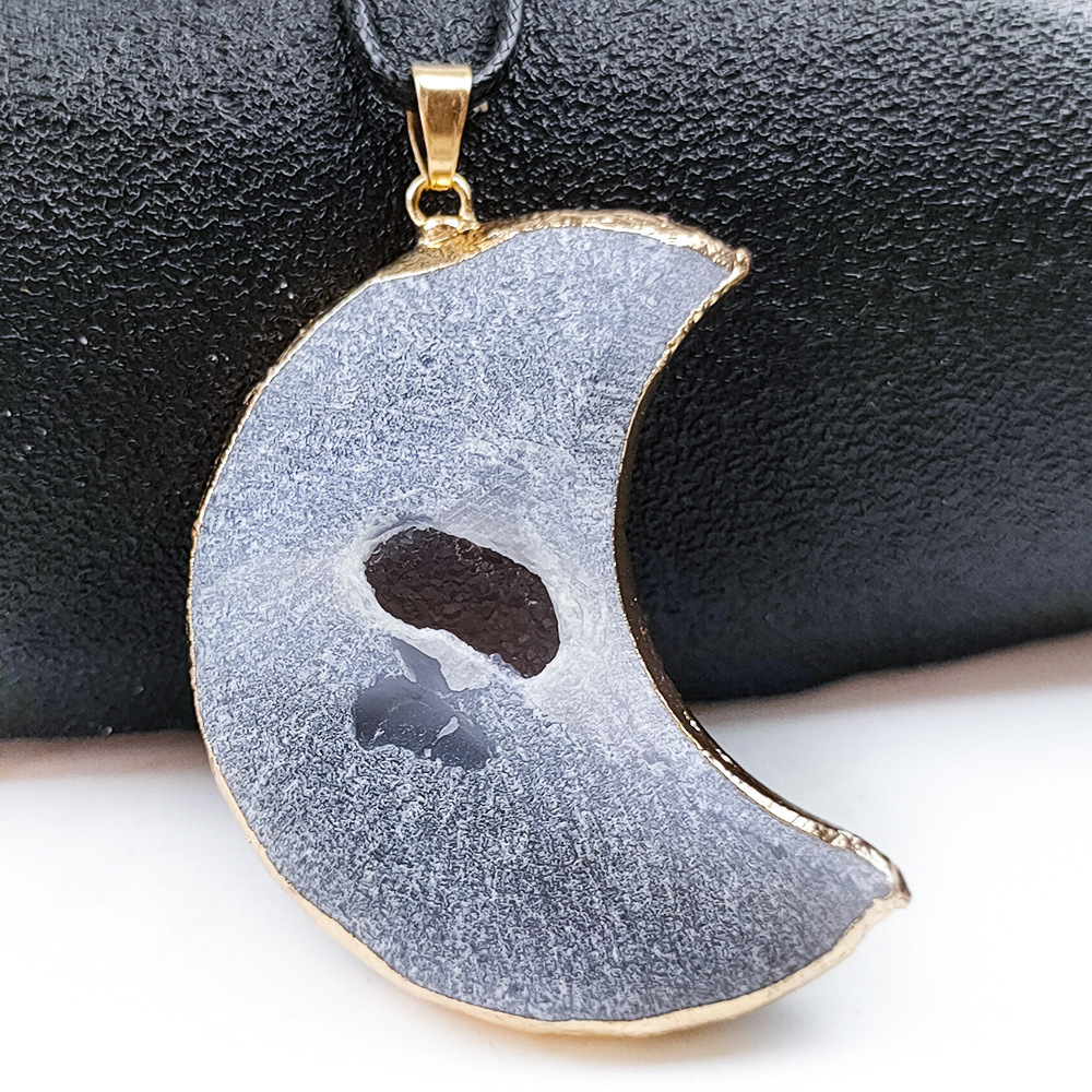 Handmade Craved Druzy Agate Cave Pendant Necklace Heart Star Moon Pendant Jewelry