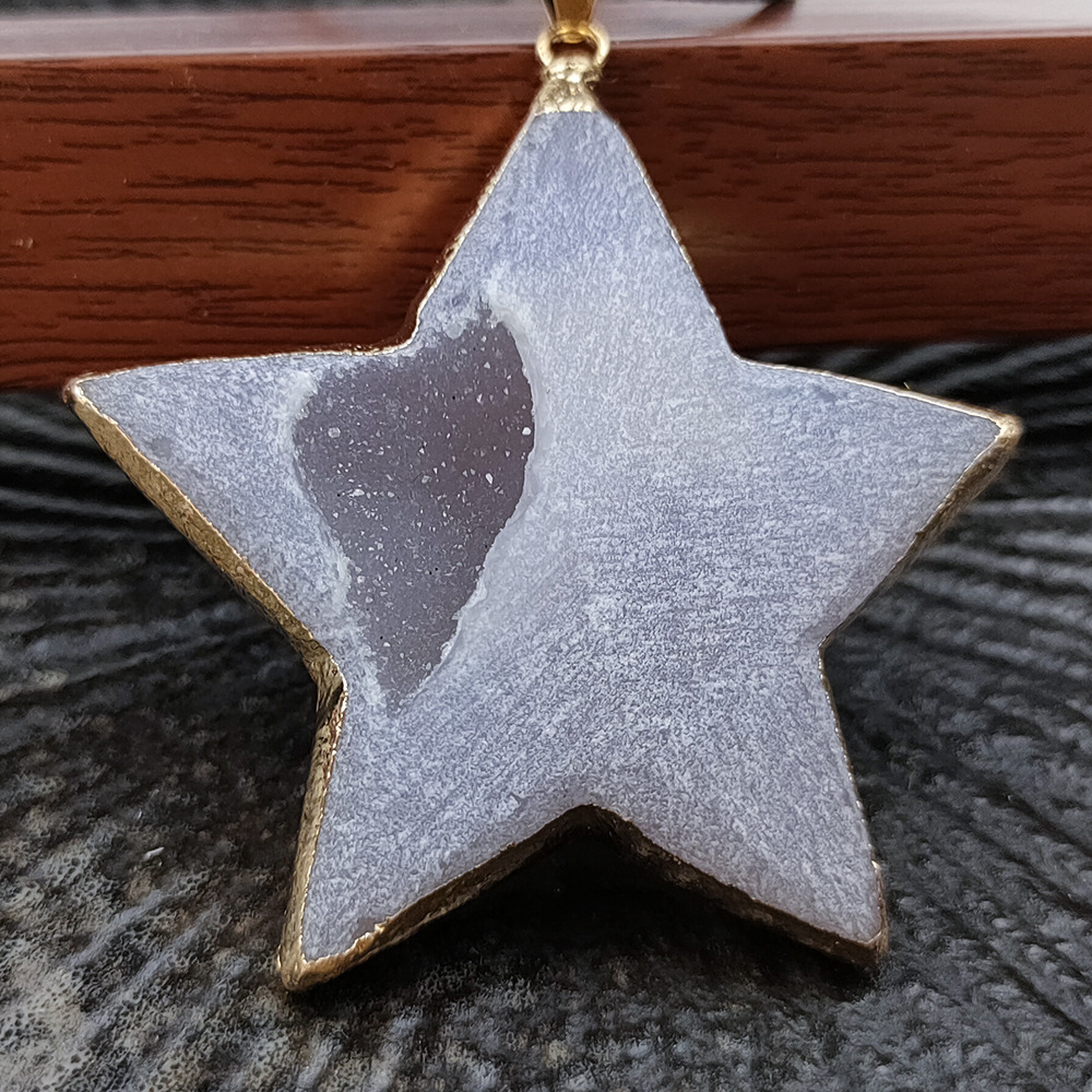 Handmade Craved Druzy Agate Cave Pendant Necklace Heart Star Moon Pendant Jewelry