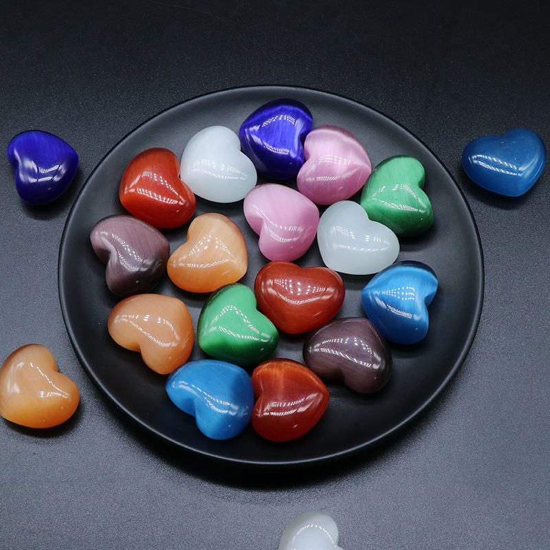 Cat's Eye Stone Carved Heart Love Crystals and Healing Stones Palm Worry Stone (1.57 inchs)