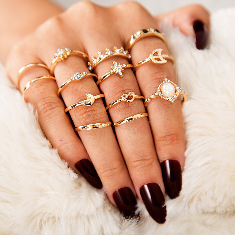 Boho Silver Star Moon Knuckle Ring Set for Women Teen Girls,Vintage Crystal Stackable Midi Finger Rings