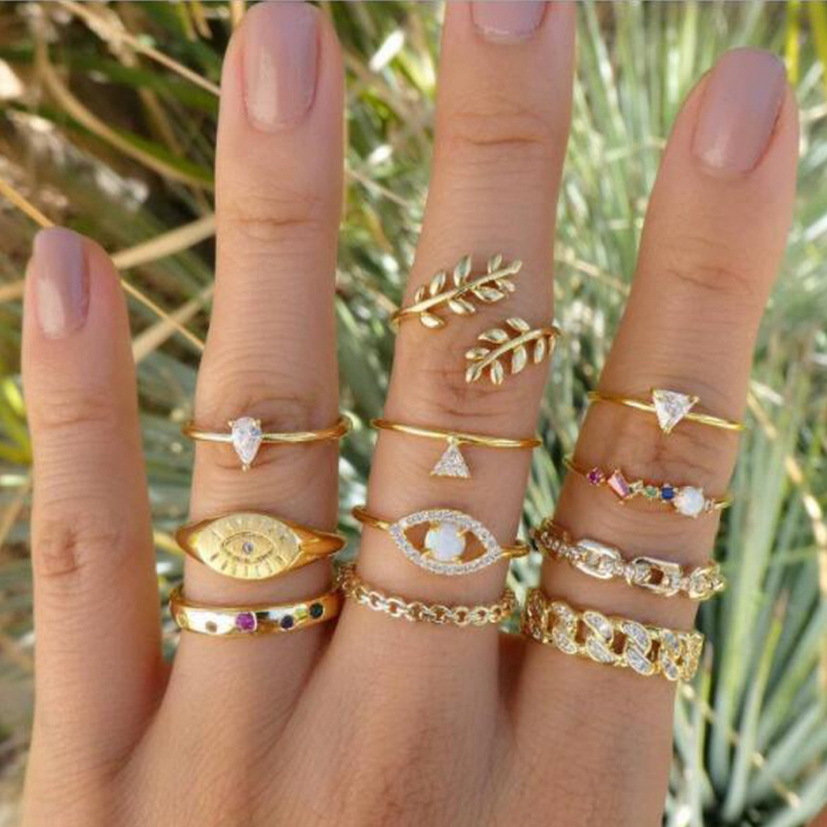 Women Rings Set Knuckle Rings Gold Bohemian Rings for Girls Vintage Gem Crystal Rings Joint Knot Ring Sets for Teens Party Daily Fesvital Jewelry Gift