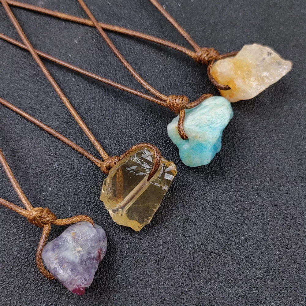 Natural Raw Gemstone Necklace with Adjustable Leather Chain tumbled Rock Crystal Choker for women Men