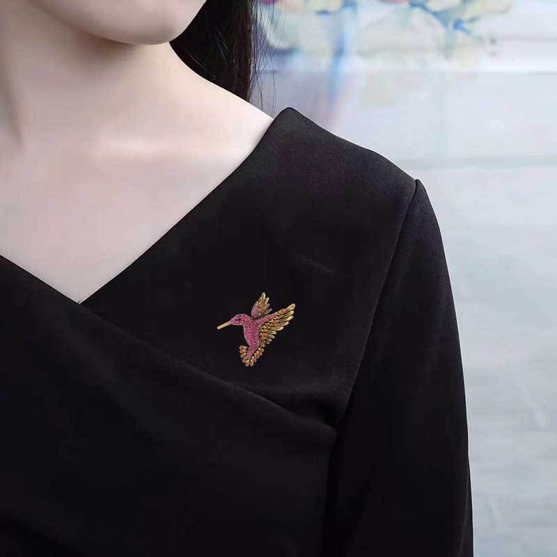 Antique Tone Bird Hummingbird Multi Color Austrian Crystal Pin Brooch Jewelry Rhinestone elegant silk scarf  Animal Brooches Clip