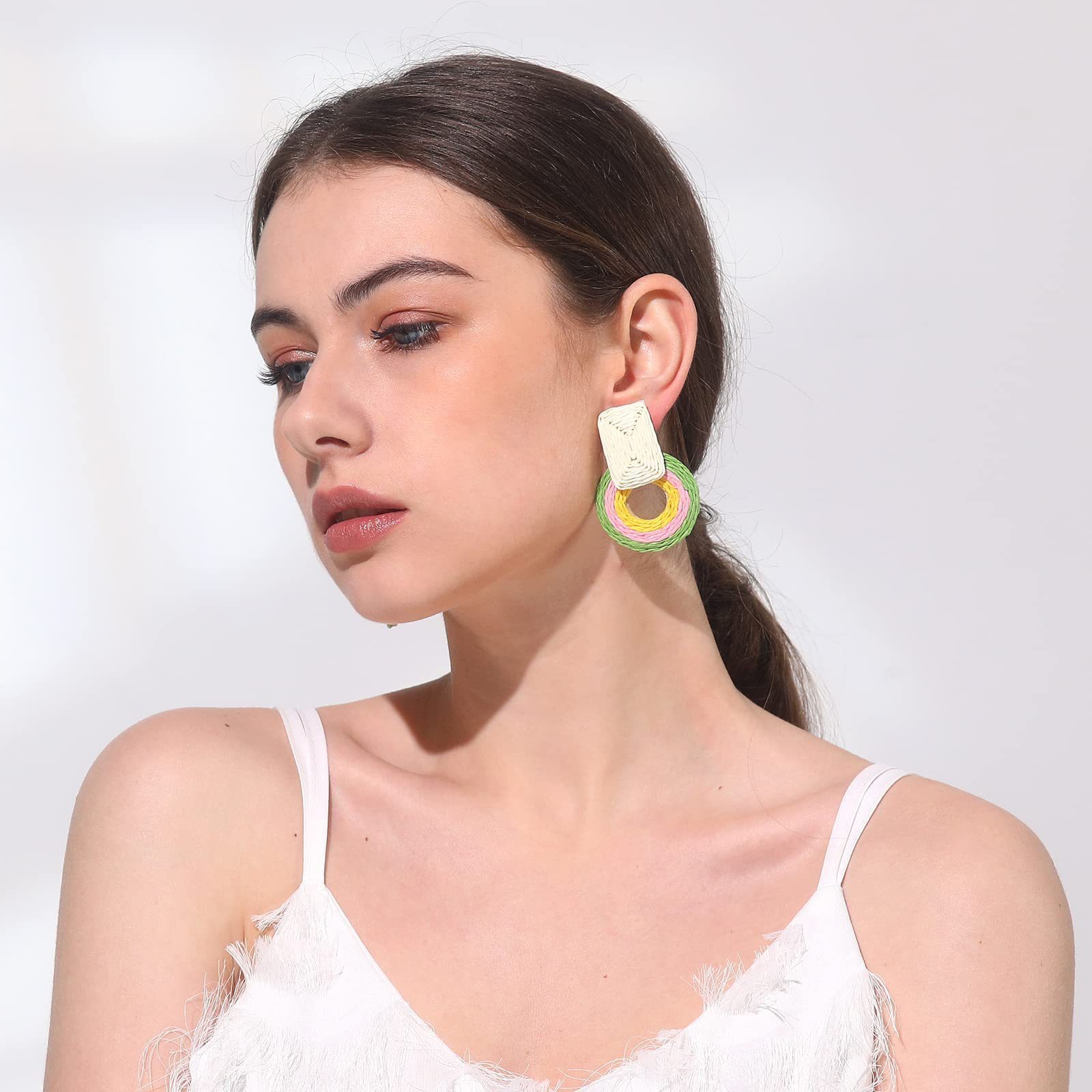 Tatement Raffia Round Earrings - Boho Drop Handmade Straw Earrings - Geometric Dangle Earrings for Women Girls
