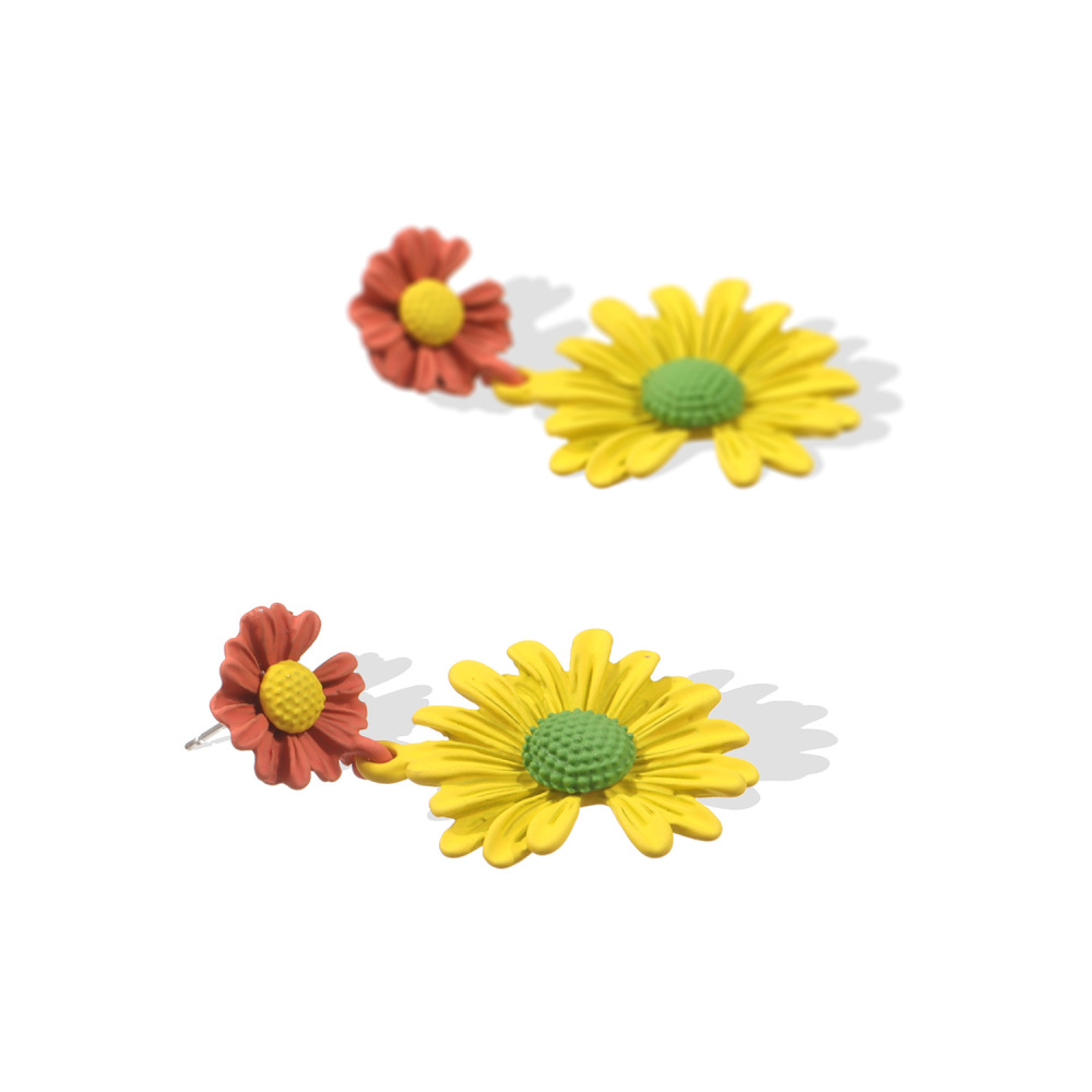 Small Daisy Stud Earrings for Women Girl S925 Silver Needle Color Sunflower Flower Hypoallergenic Earrings for Sensitive Ears