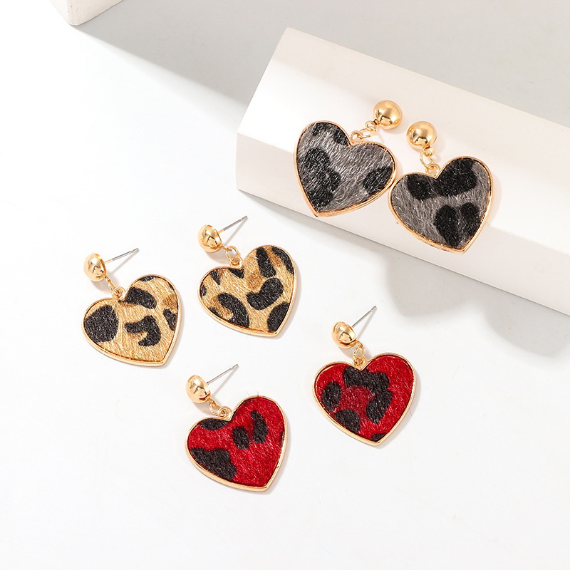 New Arrival  Horsehair Plush Animal Leopard Print Earrings Heart Shape Stud Earring For Women
