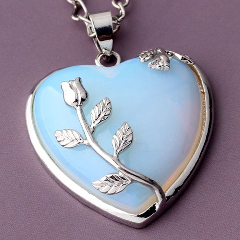 Natural Healing Crystals Heart Pendant Necklaces Reiki Quartz Gemstone Jewelry Flower Wrap Crystal Pendant for Womens Girls