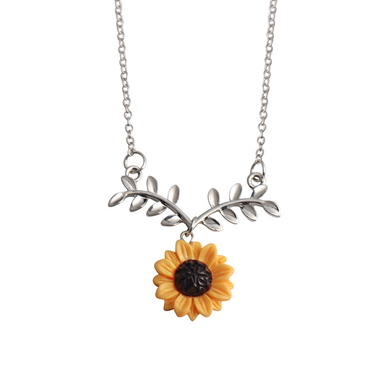 Bohemian Sunflower Leaf Pearl Necklace for Women Girls Lovely Pearl Resin Daisy Flower Boho Long Drop Handmade Pendant Necklace