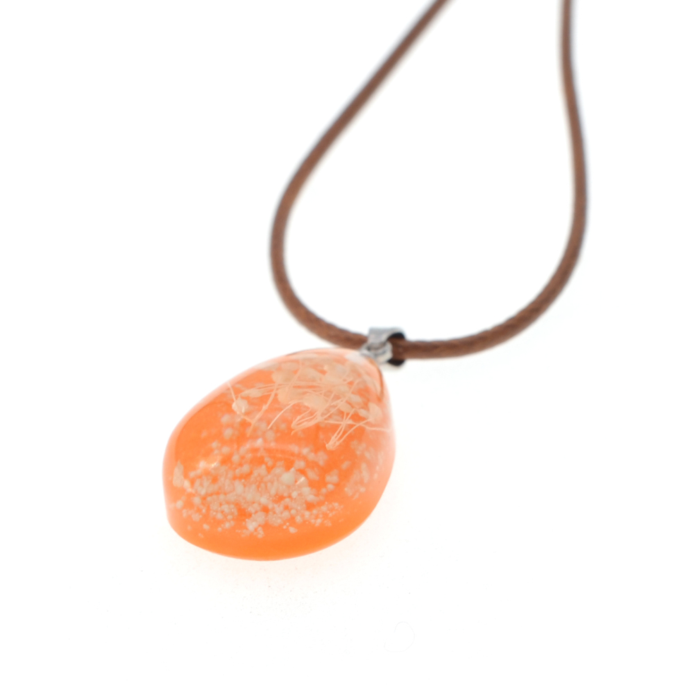 European and American New Luminous Transparent Crystal Water Drop Dry Flower Necklace Stone Pendant Necklace Fashion Jewelry