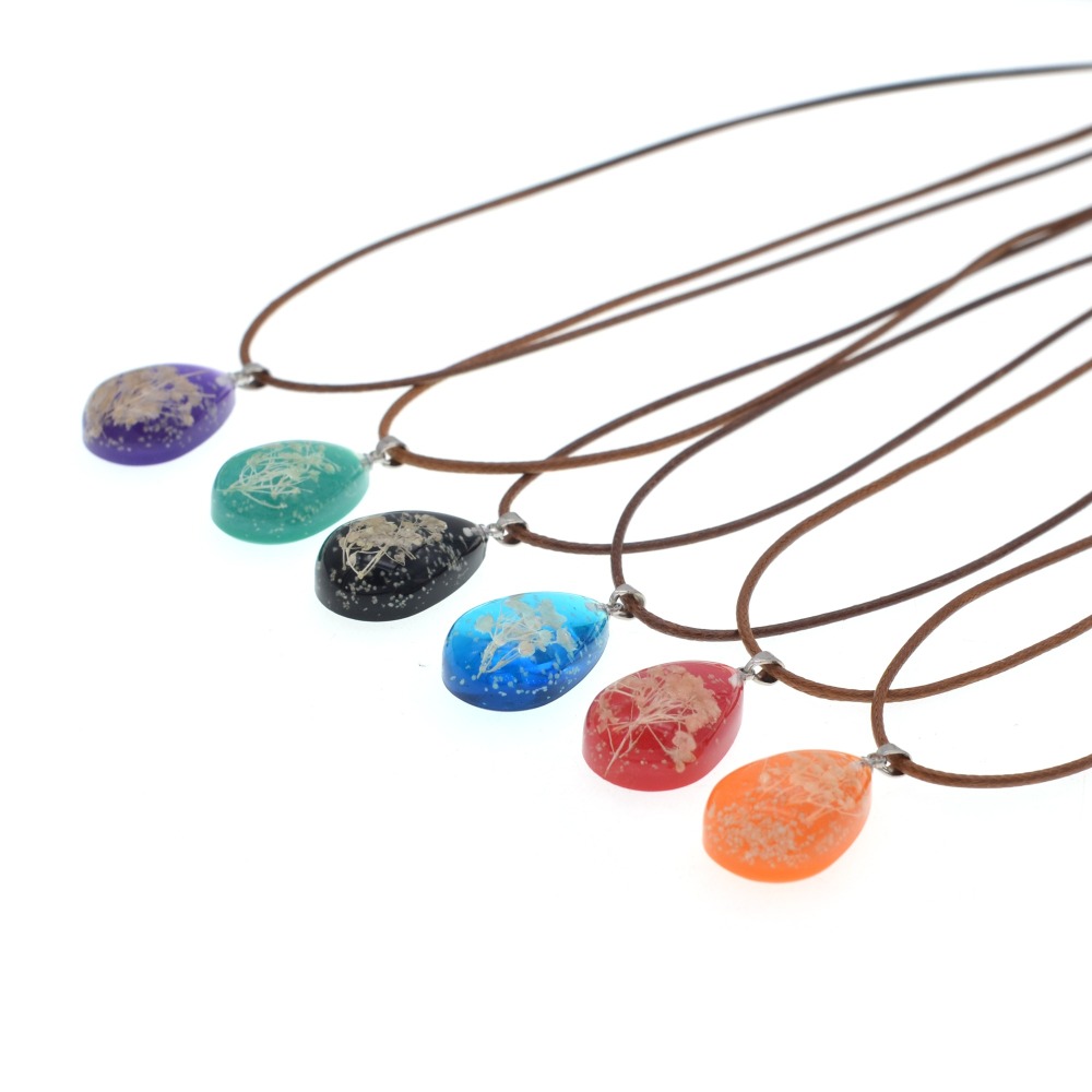European and American New Luminous Transparent Crystal Water Drop Dry Flower Necklace Stone Pendant Necklace Fashion Jewelry