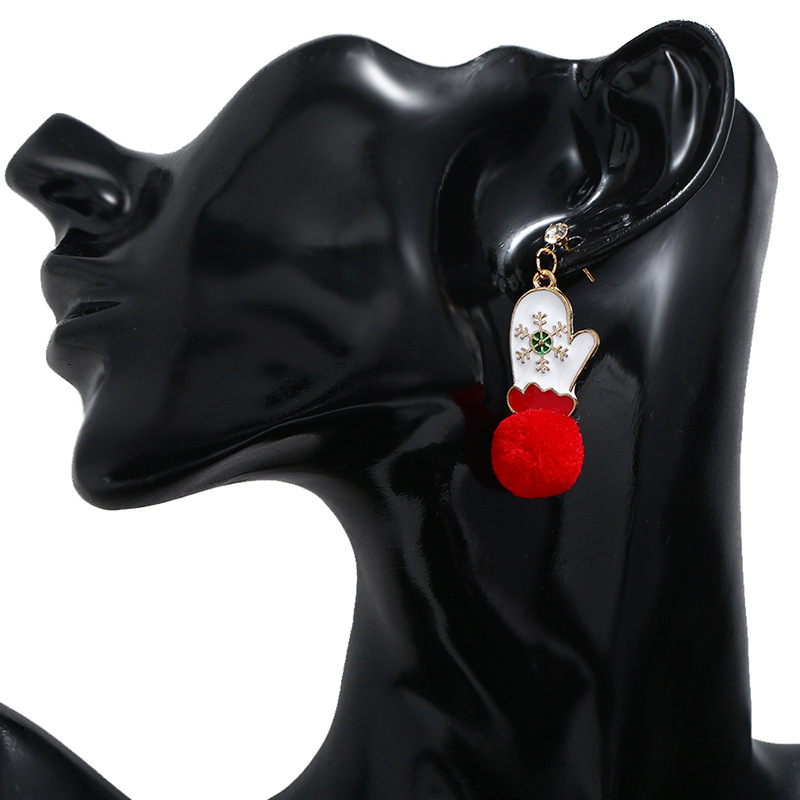 Autumn and Winter Earrings Women's Simple Interesting Christmas Earring Versatile Wool Ball Stud Earrings
