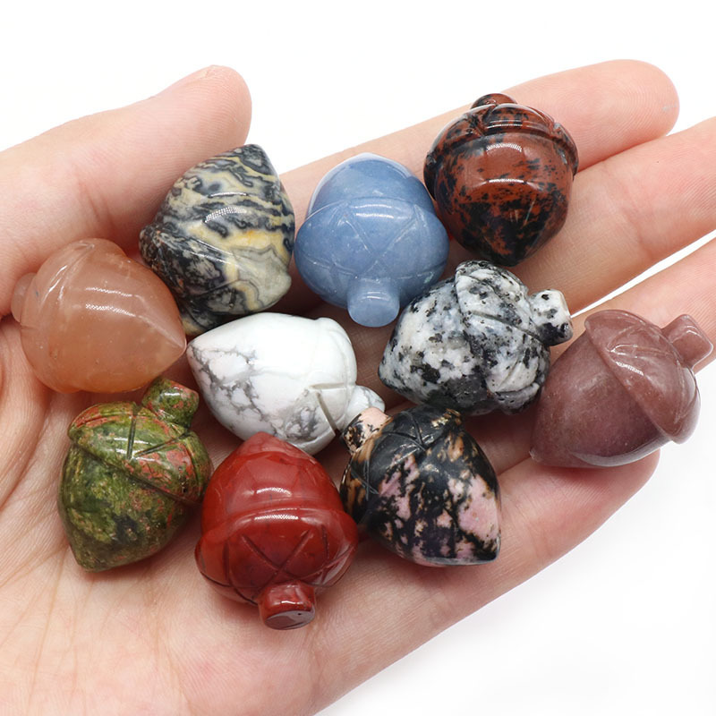 Hand Carving Christmas Rose Quartz Pine Nuts Natural Stone Hand Made Carved Crystal Pinecone For Decoration