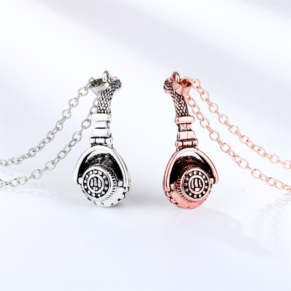 Unique Personalized Magnetic Music Headphone Pendant Necklace Magnet Headset Couple Necklace