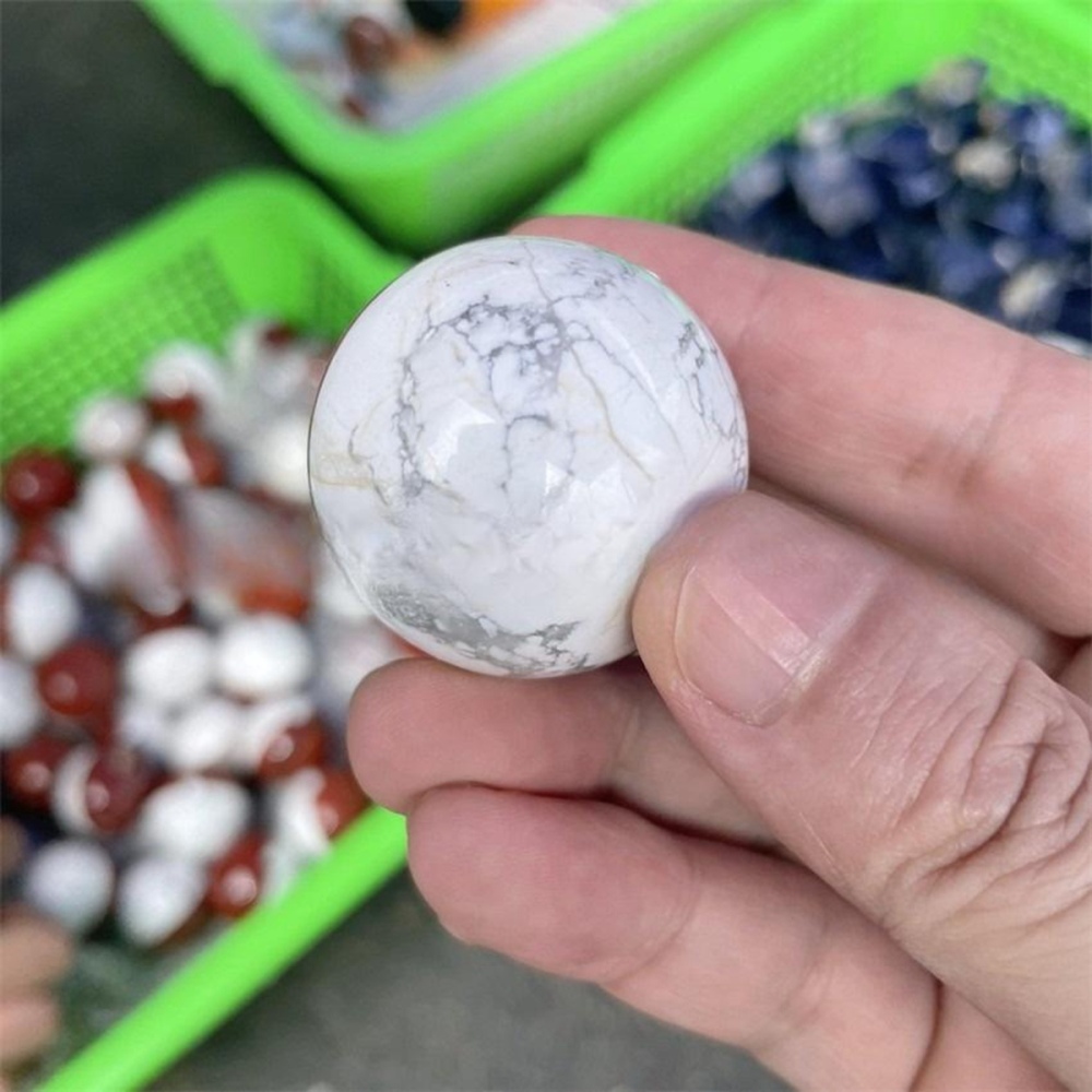 1 Pc 0.79In/1.18In/1.57In Red Jasper Howlite  Pokemon Poké Ball Christmas Ornament Natural Gemstone Decoration for Home Office