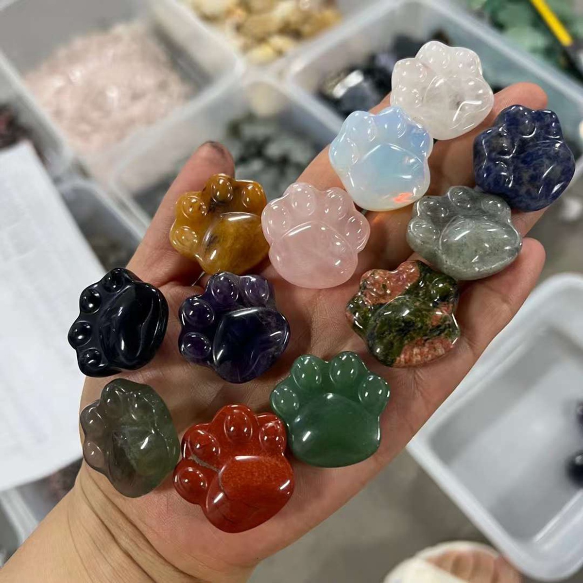 Cat Paw Gemstone for Home Decor 28x30mm Handmade Craved Gemstone Animal Hand Claw Reiki Healing Treatment Gemstone Ornament