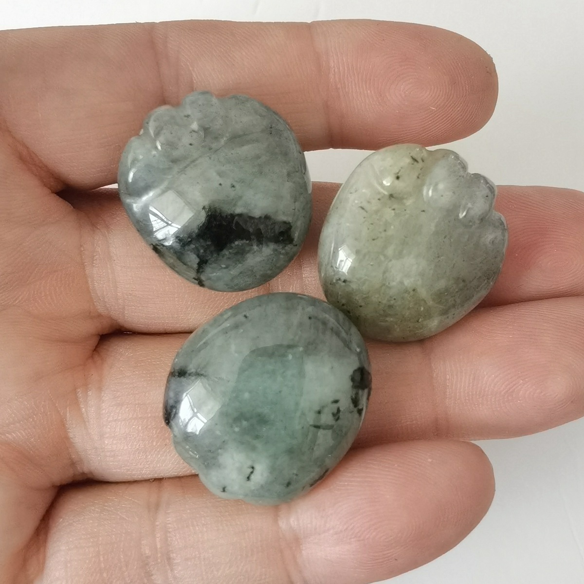 Children Foot Palm Gemstone for Decor Handmade Craved Reiki Healing Treatment Gemstone Ornament