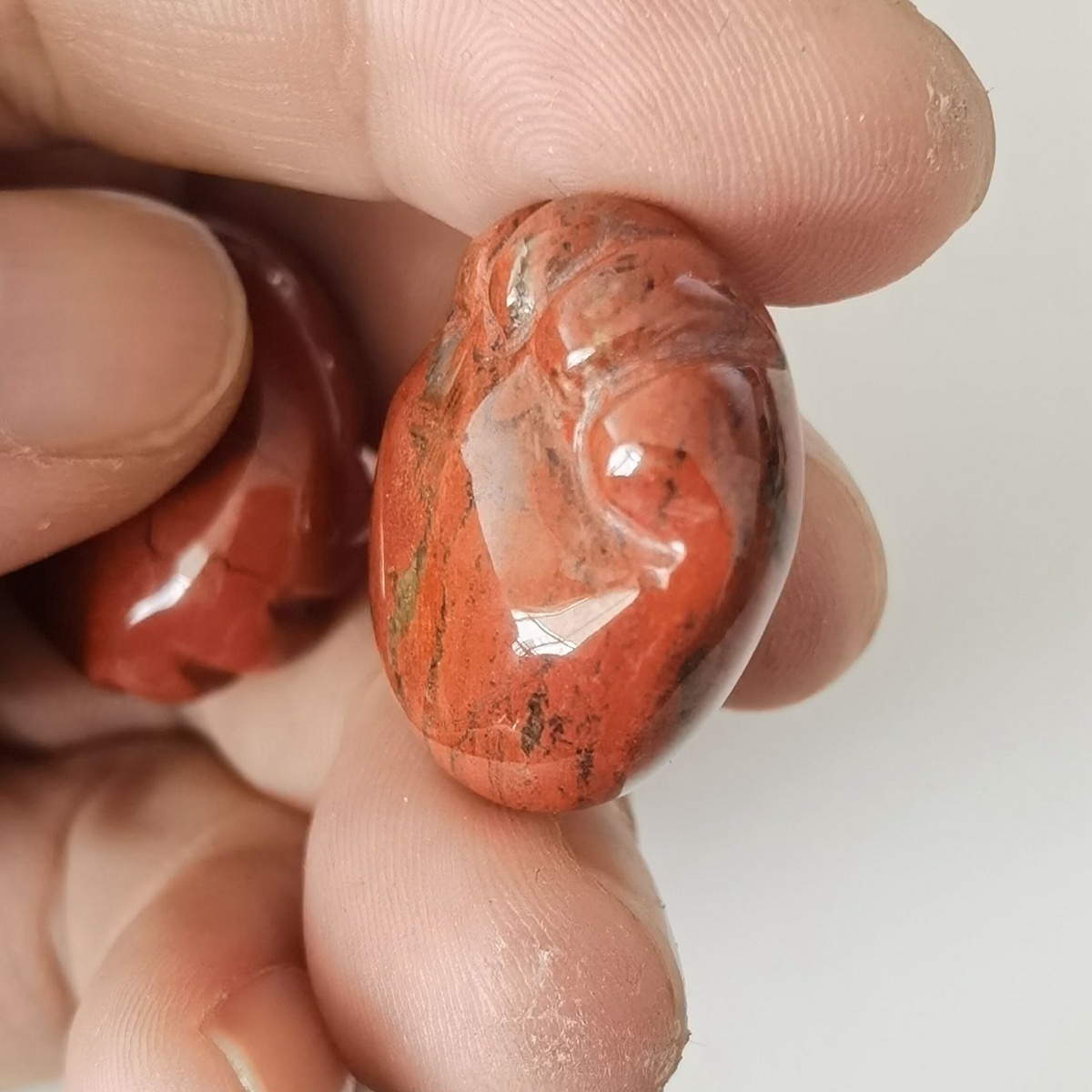 Red Jasper Children Foot Palm Gemstone for Decor Handmade Craved Reiki Healing Treatment Gemstone Ornament