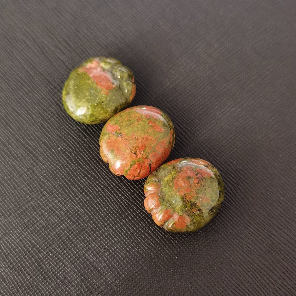 Unakite Jasper Children Foot Palm Gemstone for Decor Handmade Craved Reiki Healing Treatment Gemstone Ornament