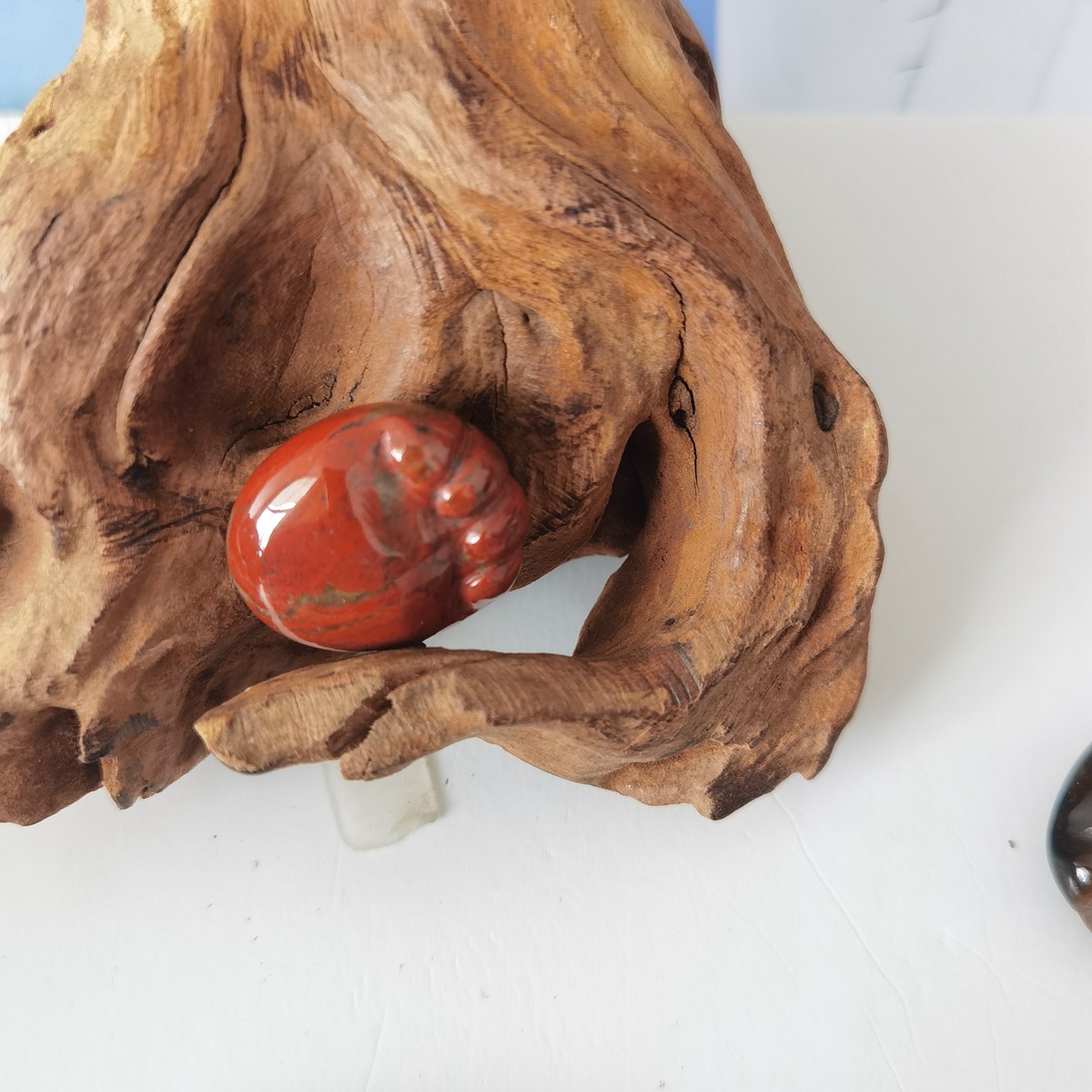 Red Jasper Children Foot Palm Gemstone for Decor Handmade Craved Reiki Healing Treatment Gemstone Ornament