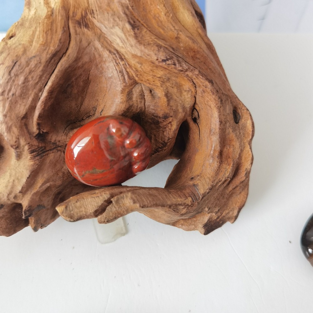 Red Jasper Children Foot Palm Gemstone for Decor Handmade Craved Reiki Healing Treatment Gemstone Ornament