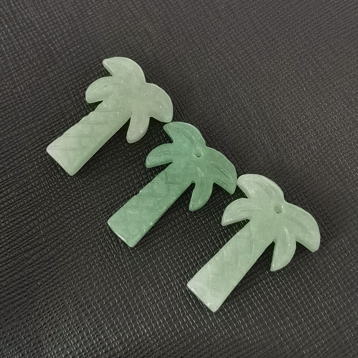 Green Aventurine Coconut Tree Stone Pendant for DIY Making Jewelry Necklace hanmade Craved Crystal Collection  20x28mm