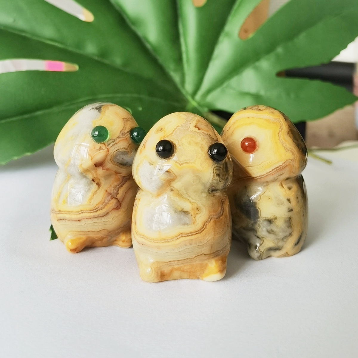 Handmade Craved Crazy Agate Monster Pendant for Home & office Decor 25X40MM  Spirit Crystal Ghost Sculpture Figurine Ornament Healing Stone
