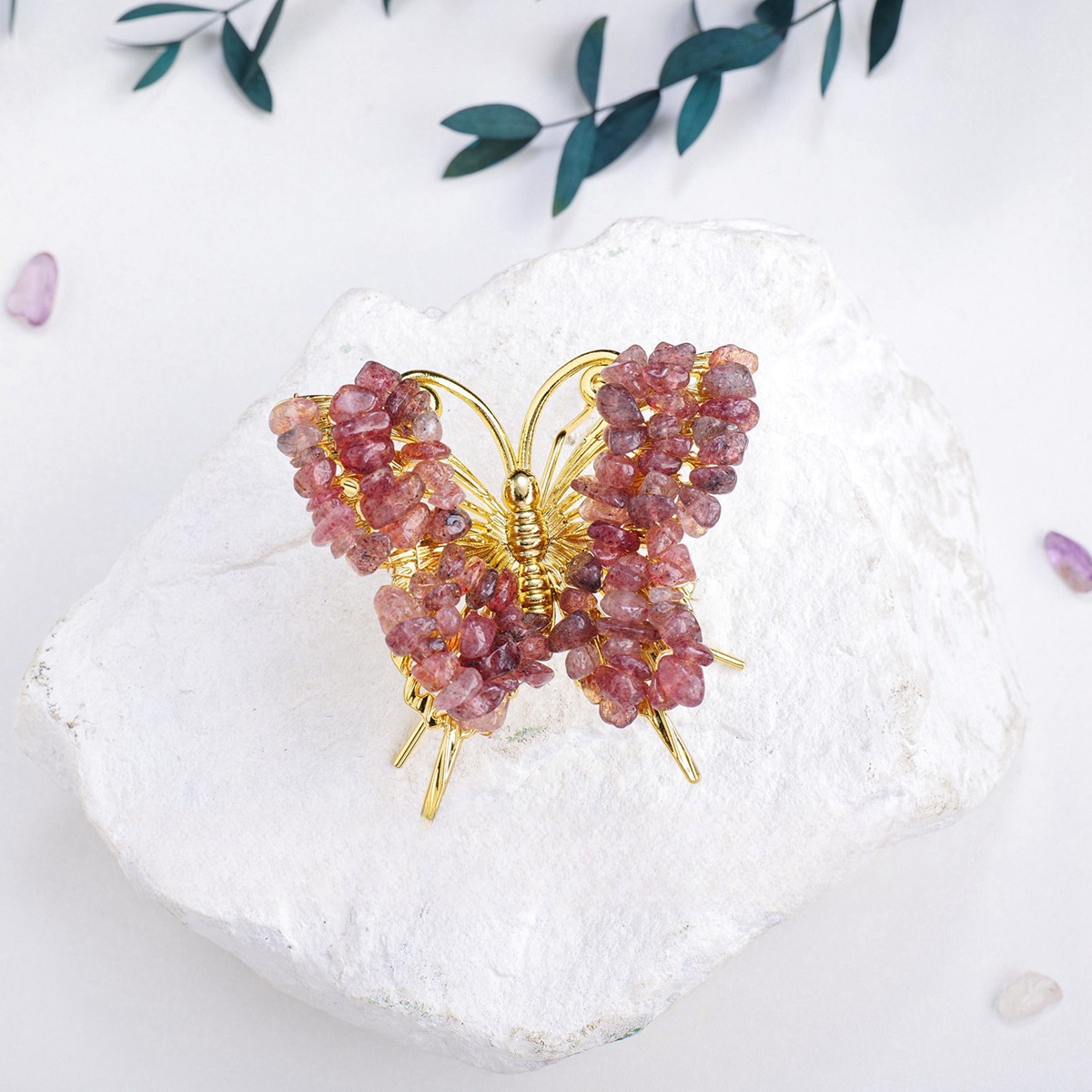 Strawberry Quartz Butterfly Gemstone Decor for Office Table Home Chip Stone  Animal Ornament Decoration