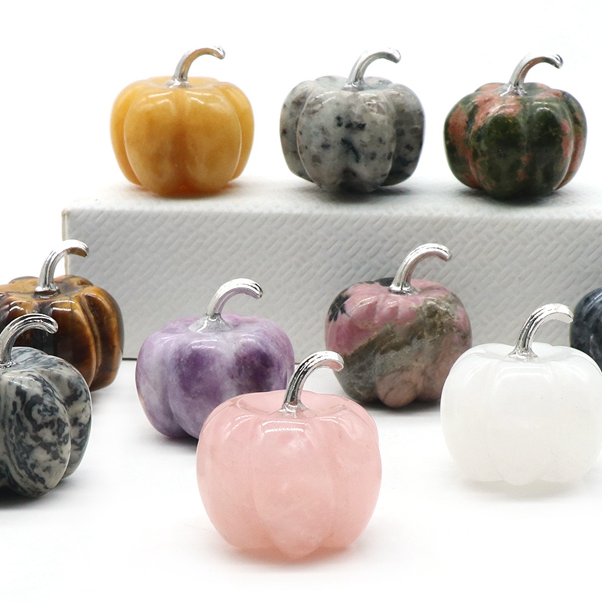 20mm/30mm Gemstone Pumpkin Oranment for Home Office Decor Handmade Craved Vegetables fruits Stone Gifts