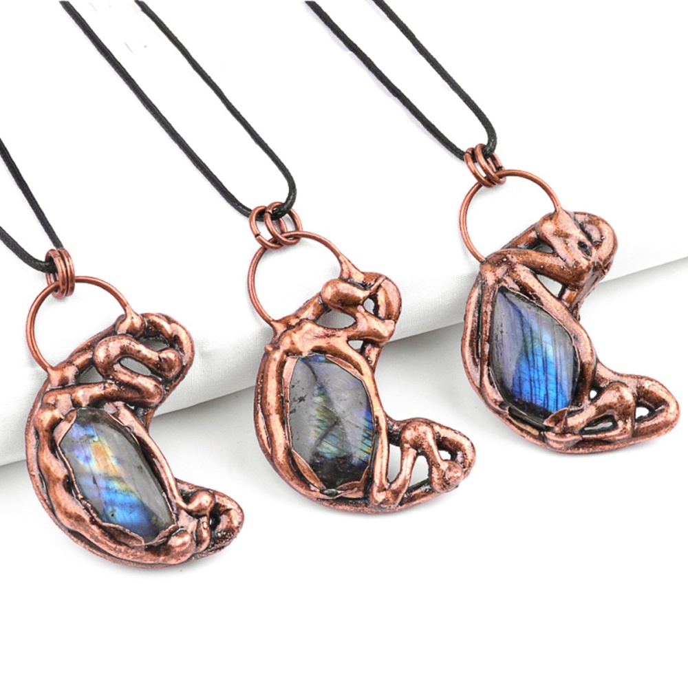 Reiki  Healing Crystal Stone Pendant Necklace for Men and Women, Labradorite Retro Red Copper Moon Stone Pendant