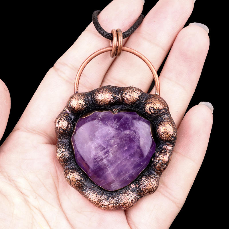 Handmade Gemstone Heart  Retro Red Copper Pendant（Approx 40-45mm）