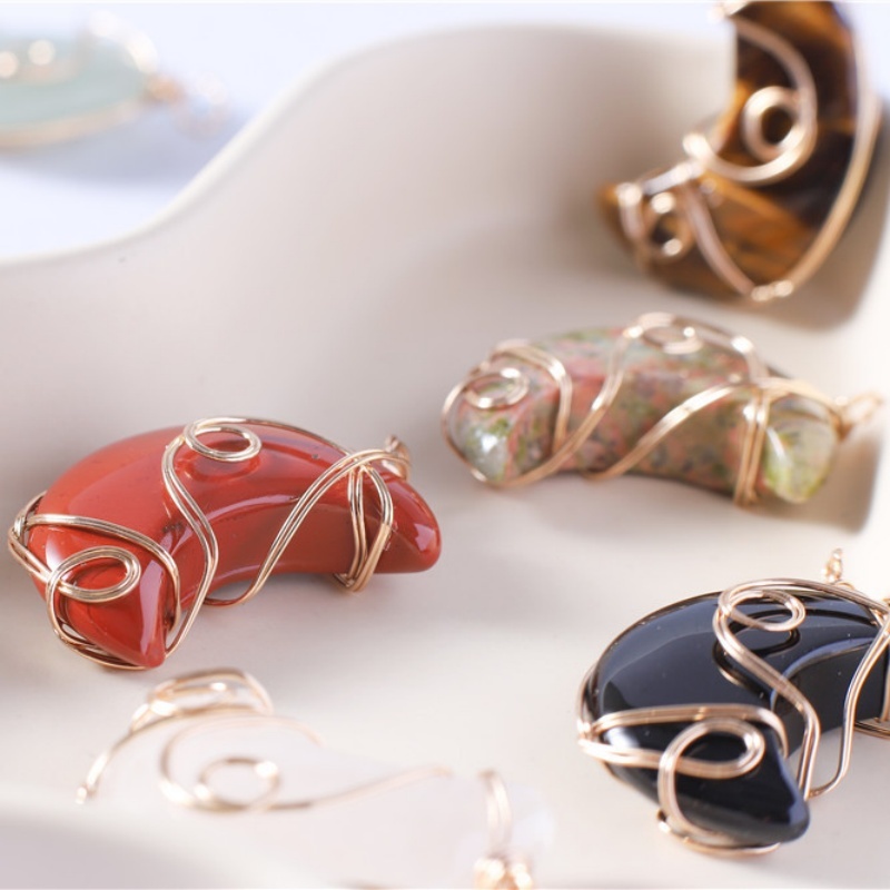 Natural Gemstone Steel Wire Moon Pendant for Making Jewelry