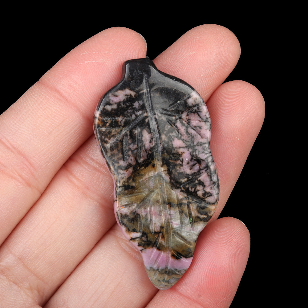 Handmade Craved Gemstone Leaf for Home Decor (Approx 23X47MM)