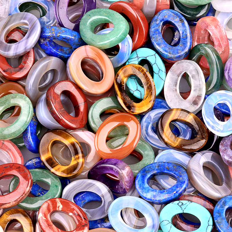 18x23mm Twist QQ Circle &  Hollow Oval Pendant