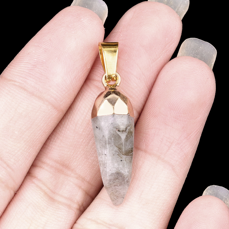 Handmade Craved Faceted Chili Gold Stone Pendant for Making Jewelry