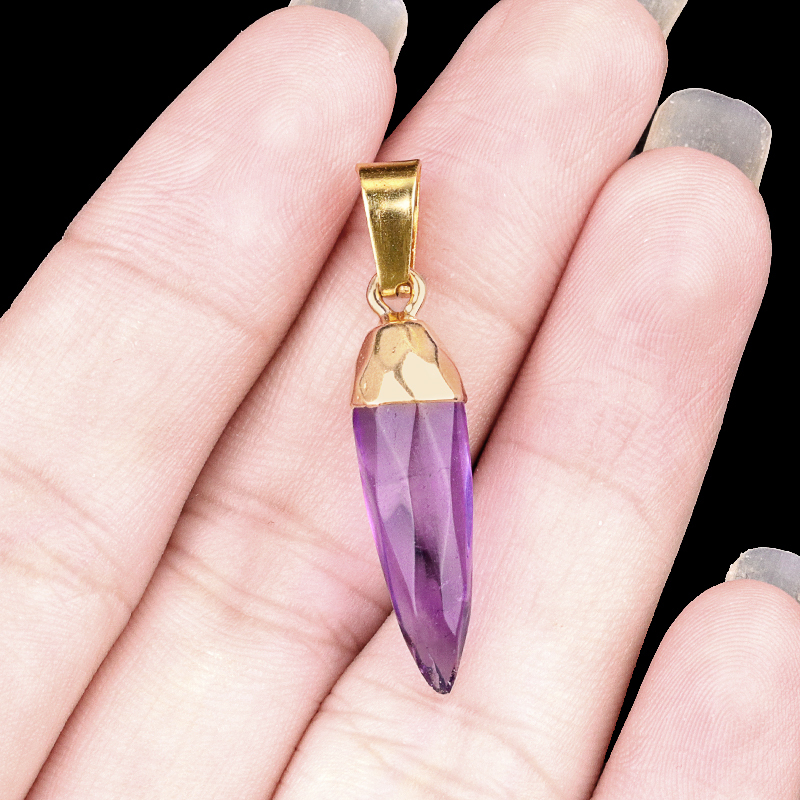 Handmade Craved Faceted Chili Gold Stone Pendant for Making Jewelry